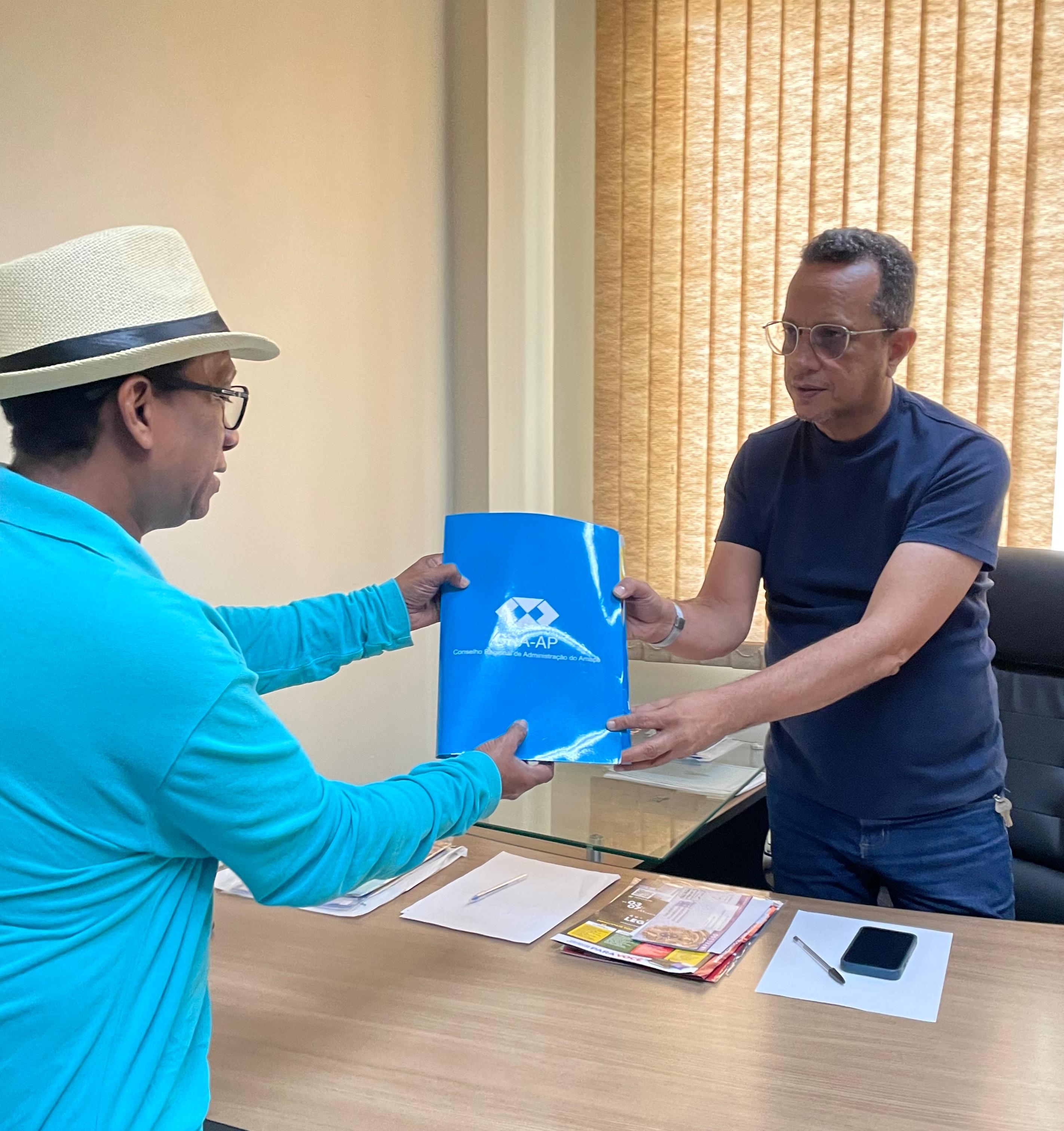 CONSELHO REGIONAL DE ADMINISTRAÇÃO DO AMAPÁ (CRA-AP) REALIZA VISITA TÉCNICA NA CÂMARA MUNICIPAL DE SANTANA