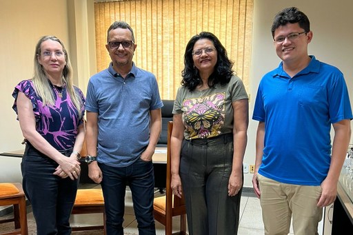 Presidente da Câmara Municipal de Santana recebe membros da Comissão responsável pelo estudo de viabilidade para implementação do curso de Economia na UEAP 
