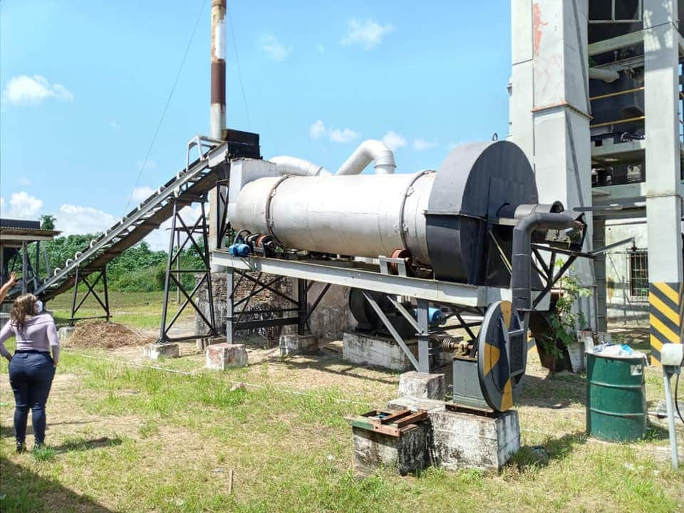 Presidente da Câmara Municipal de Santana visita fábrica de asfalto em Santana